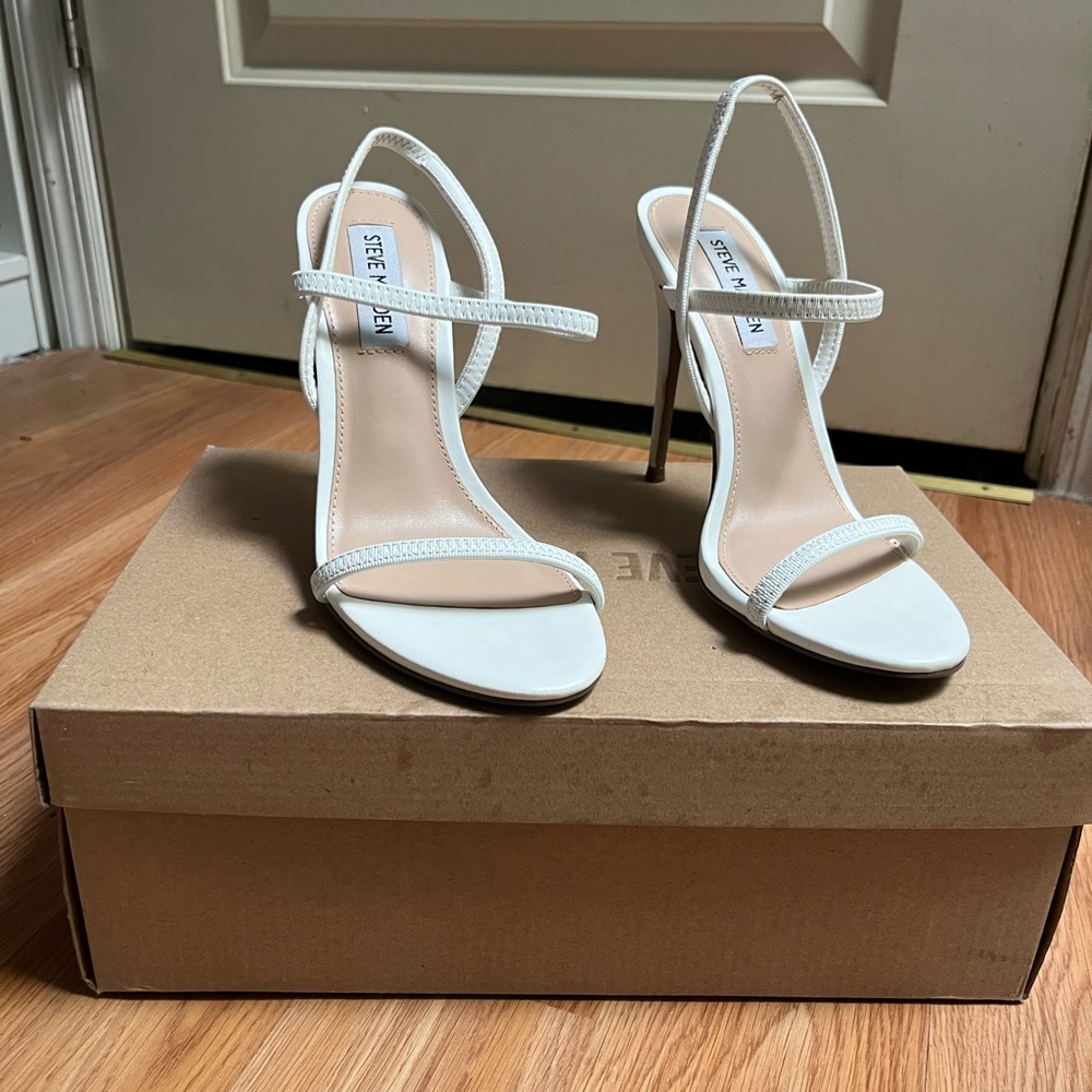 STEVE MADEEN GABRIELLA WHITE SANDALS